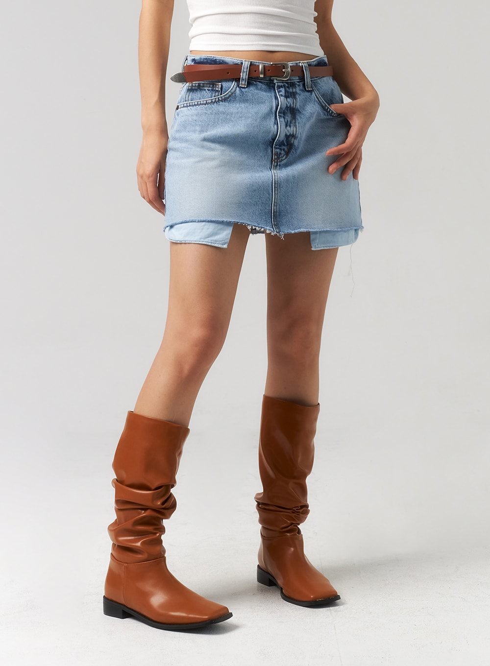 Quadratic Toe Boots up to the Calf CU329