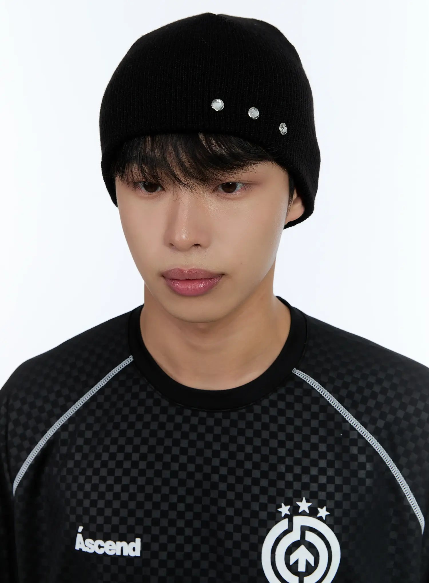Men's Knit Beanie with Studs IL515
