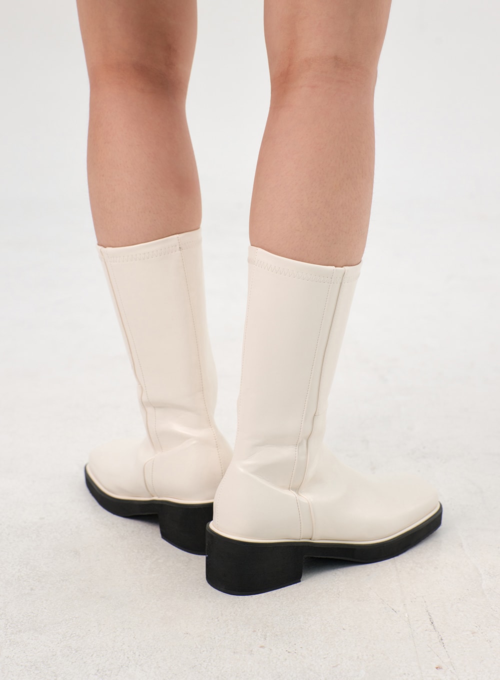Faux Leather Boots with Side Zipper OS302