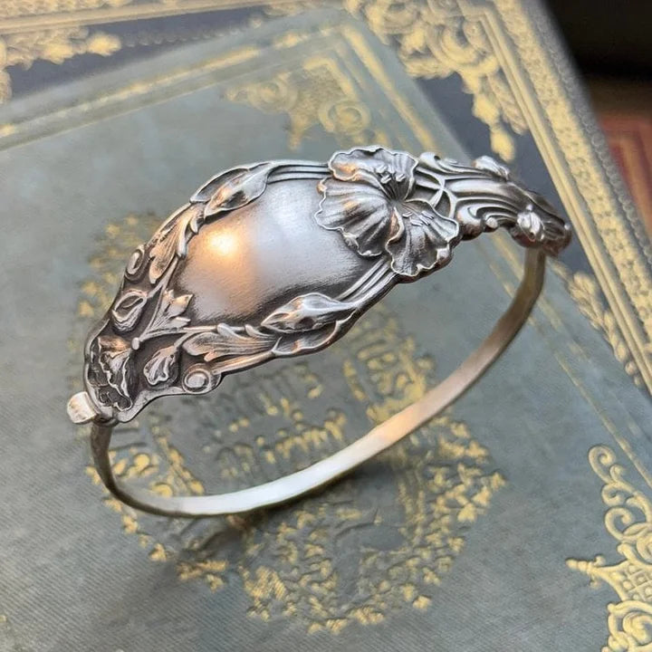 PetalCharm | Vintage Bracelet in Silver