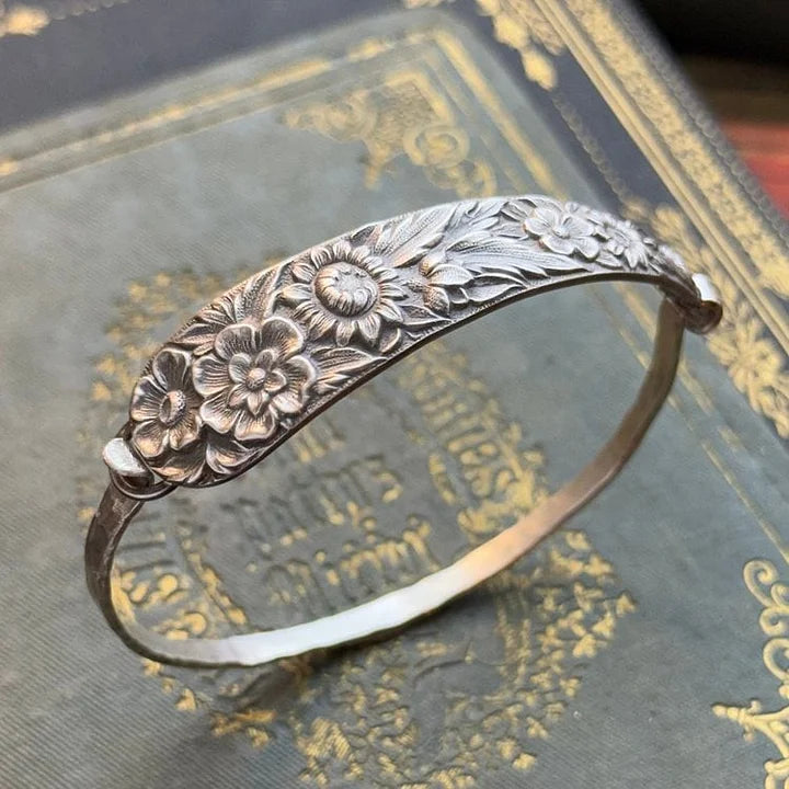 PetalCharm | Vintage Bracelet in Silver