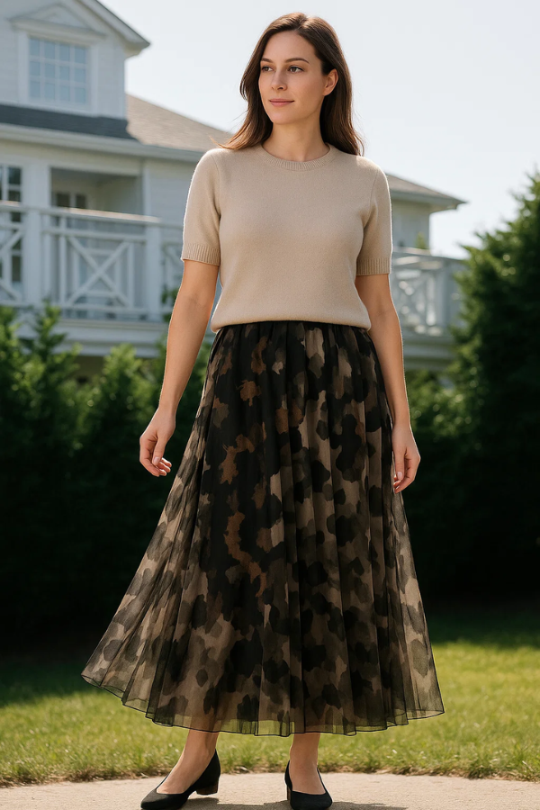 Leona | Sweater & Flowing Leopard Skirt Set