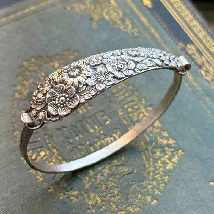PetalCharm | Vintage Bracelet in Silver