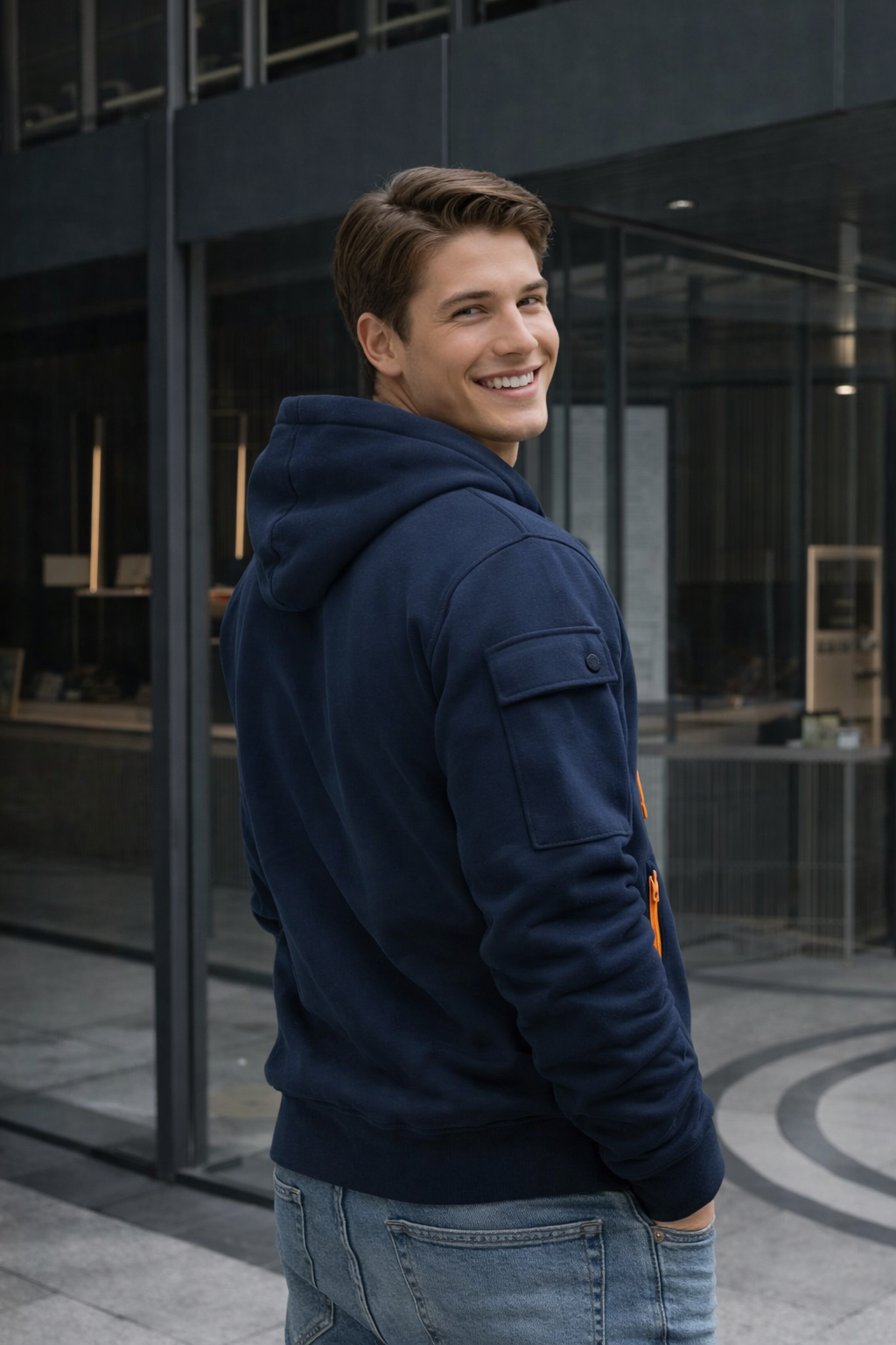 TOM | Cozy Hoodie – Warm, Soft & Everyday Wearable