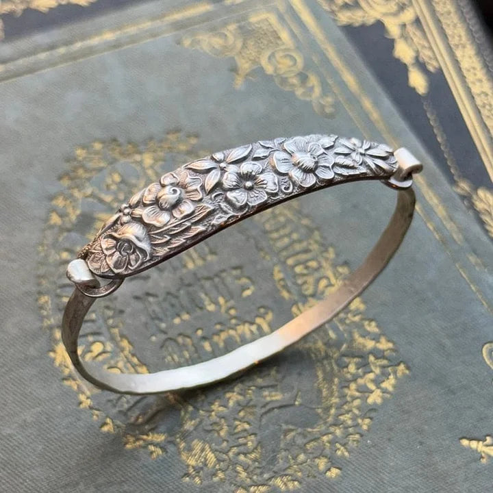 PetalCharm | Vintage Bracelet in Silver