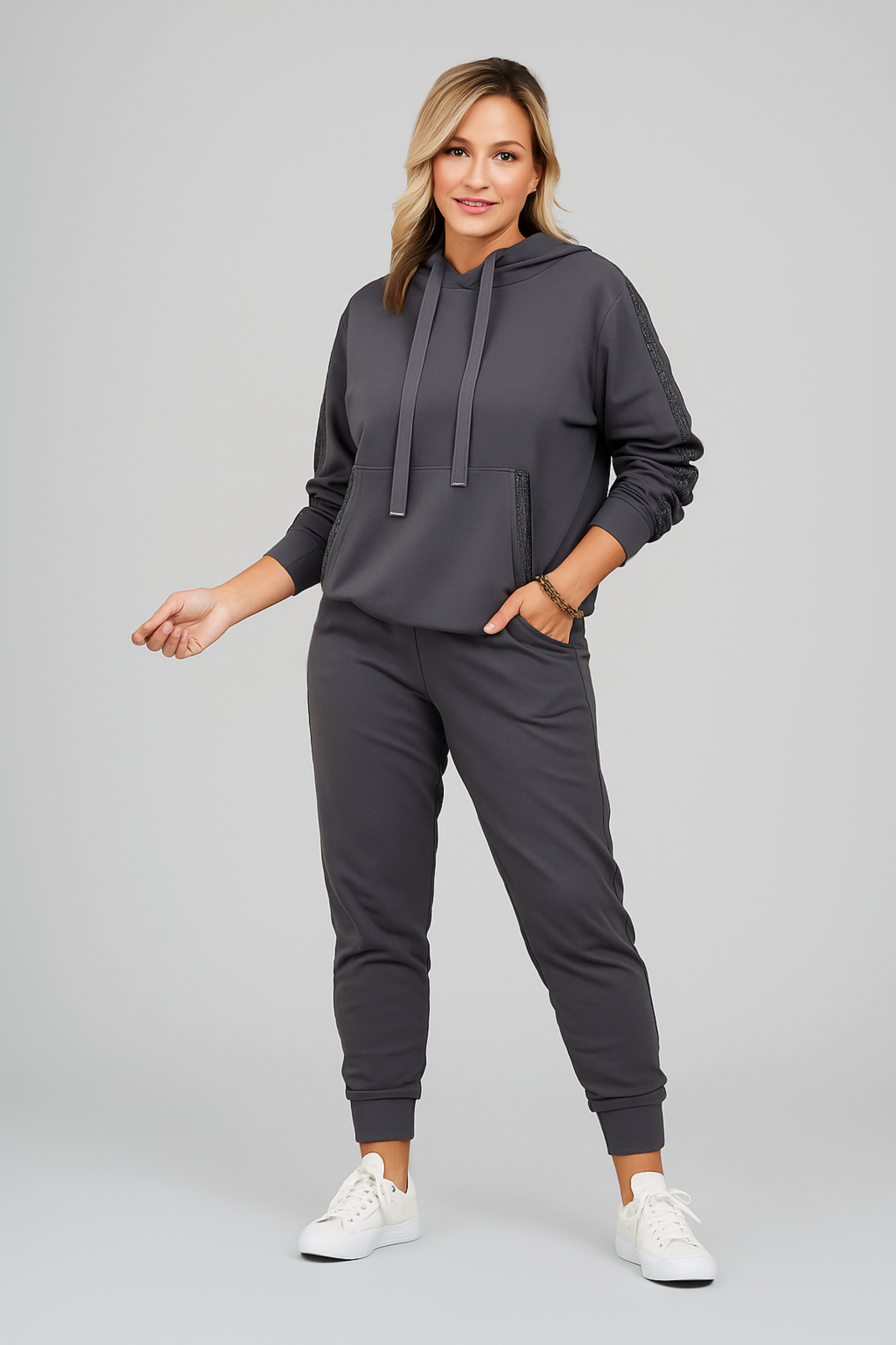 Haydi | Hoodie with Drawstring & Pants