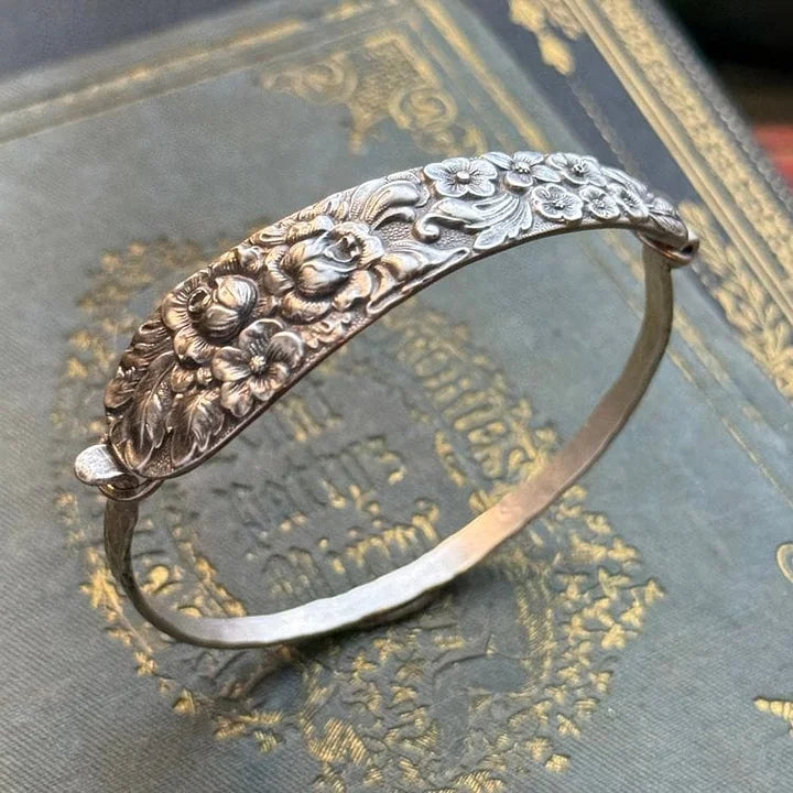 PetalCharm | Vintage Bracelet in Silver
