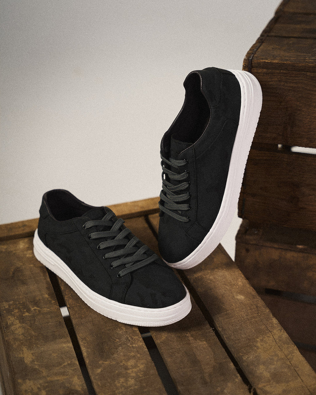 Theouer | Belmont Classic Sneaker for Men
