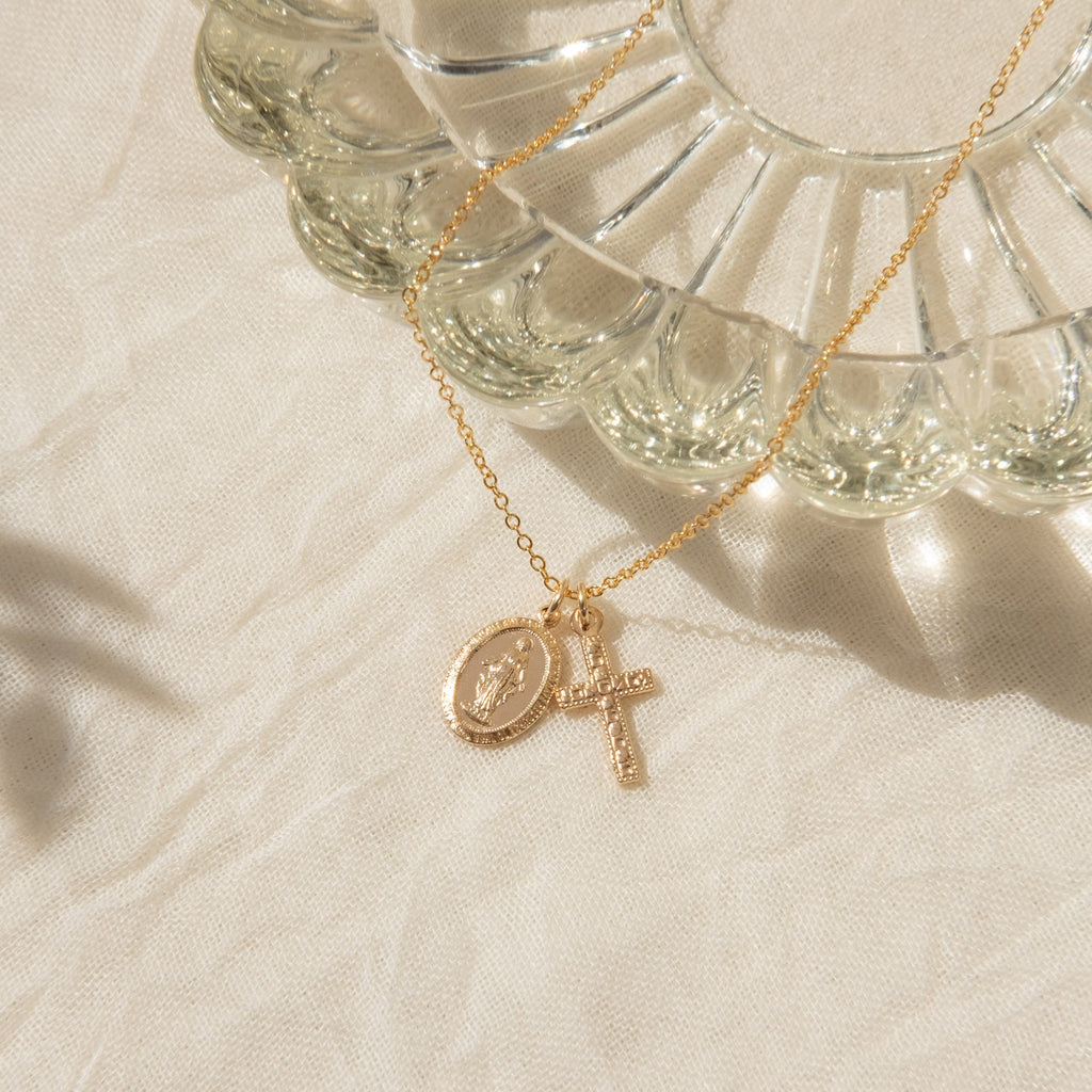 Small Pendant with the Virgin Mary and Cross