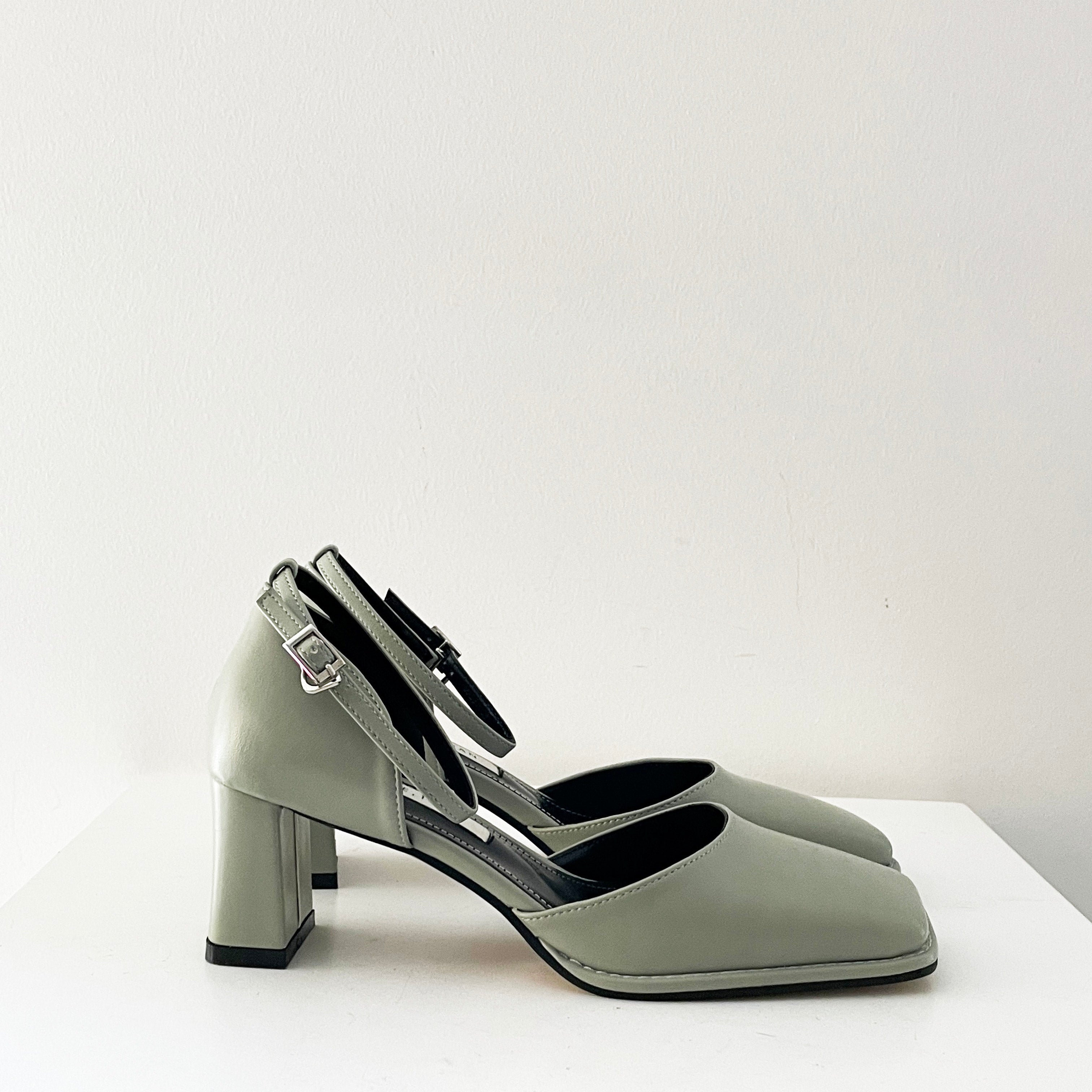 Quadratic Mary Jane Mid Heels