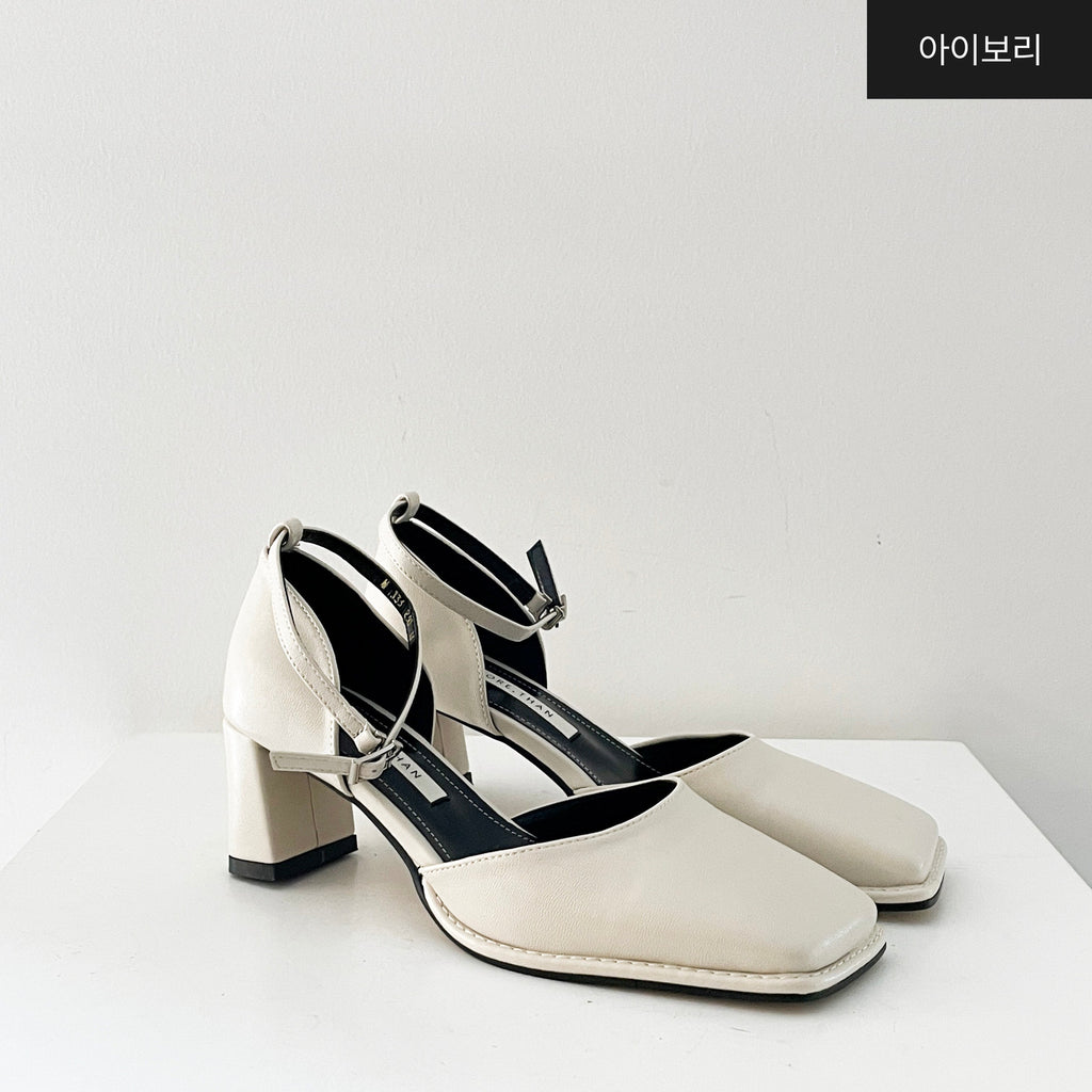 Quadratic Mary Jane Mid Heels