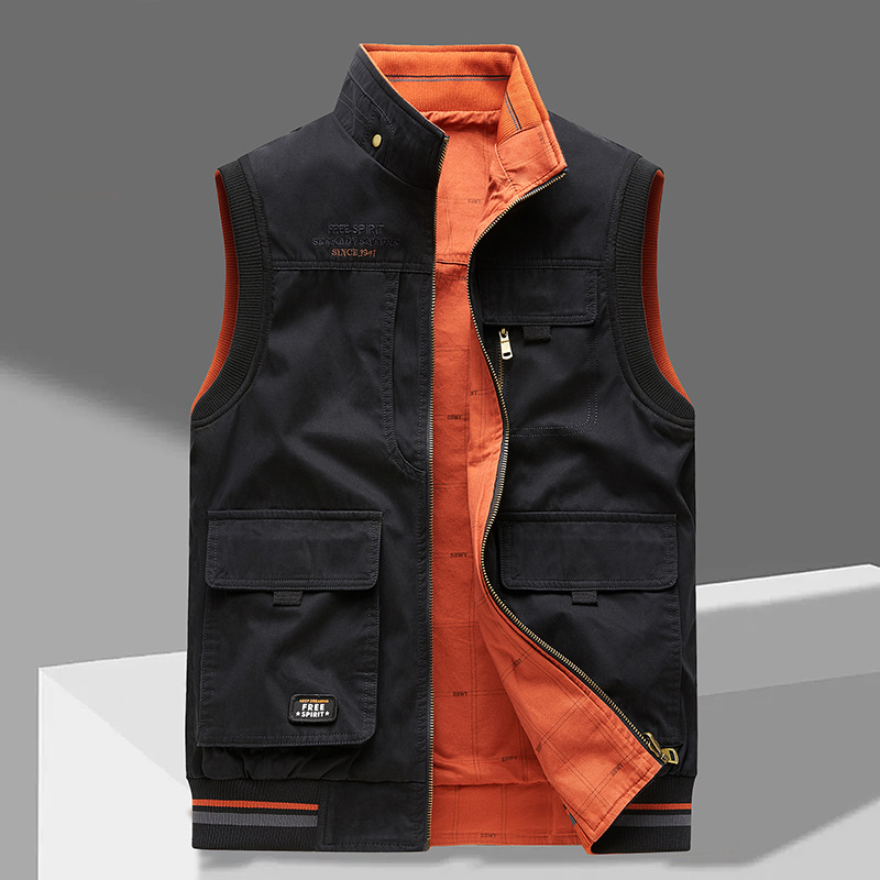 Crispin – Sleeveless Vest with Multiple Pockets