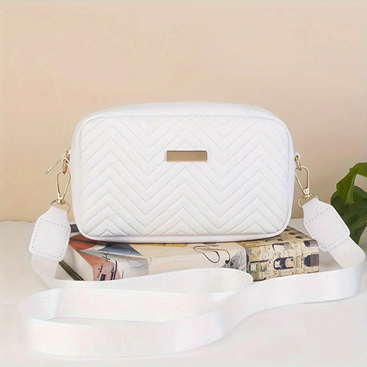 Padded Minimalist Crossbody Bag – Stylish PU with Phone Pocket