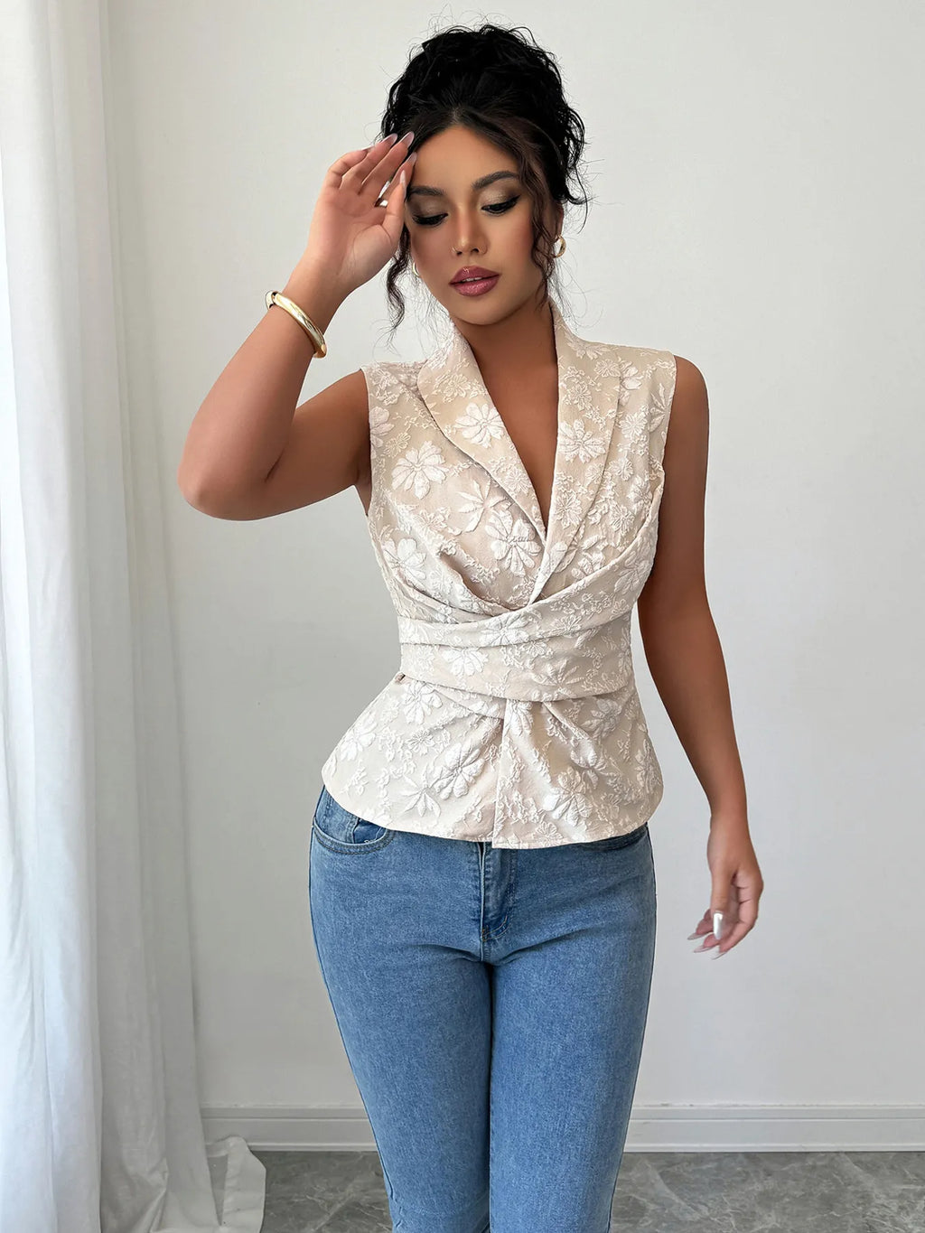 Flower Ruffled Sleeveless Tank Top
