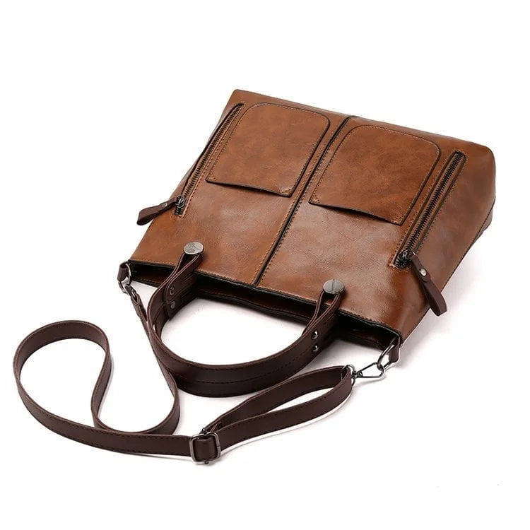 Leather Shoulder Bag Britney – Elegant and Timeless