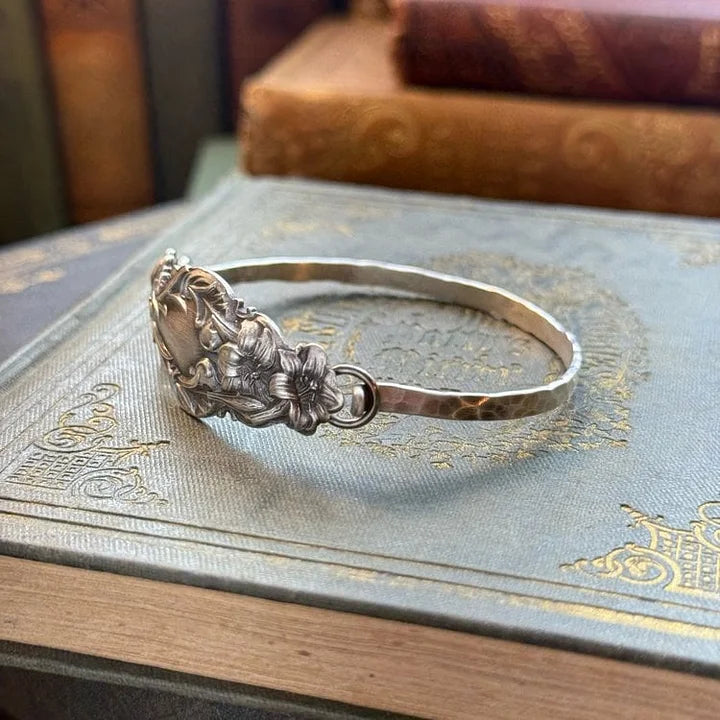 PetalCharm | Vintage Bracelet in Silver