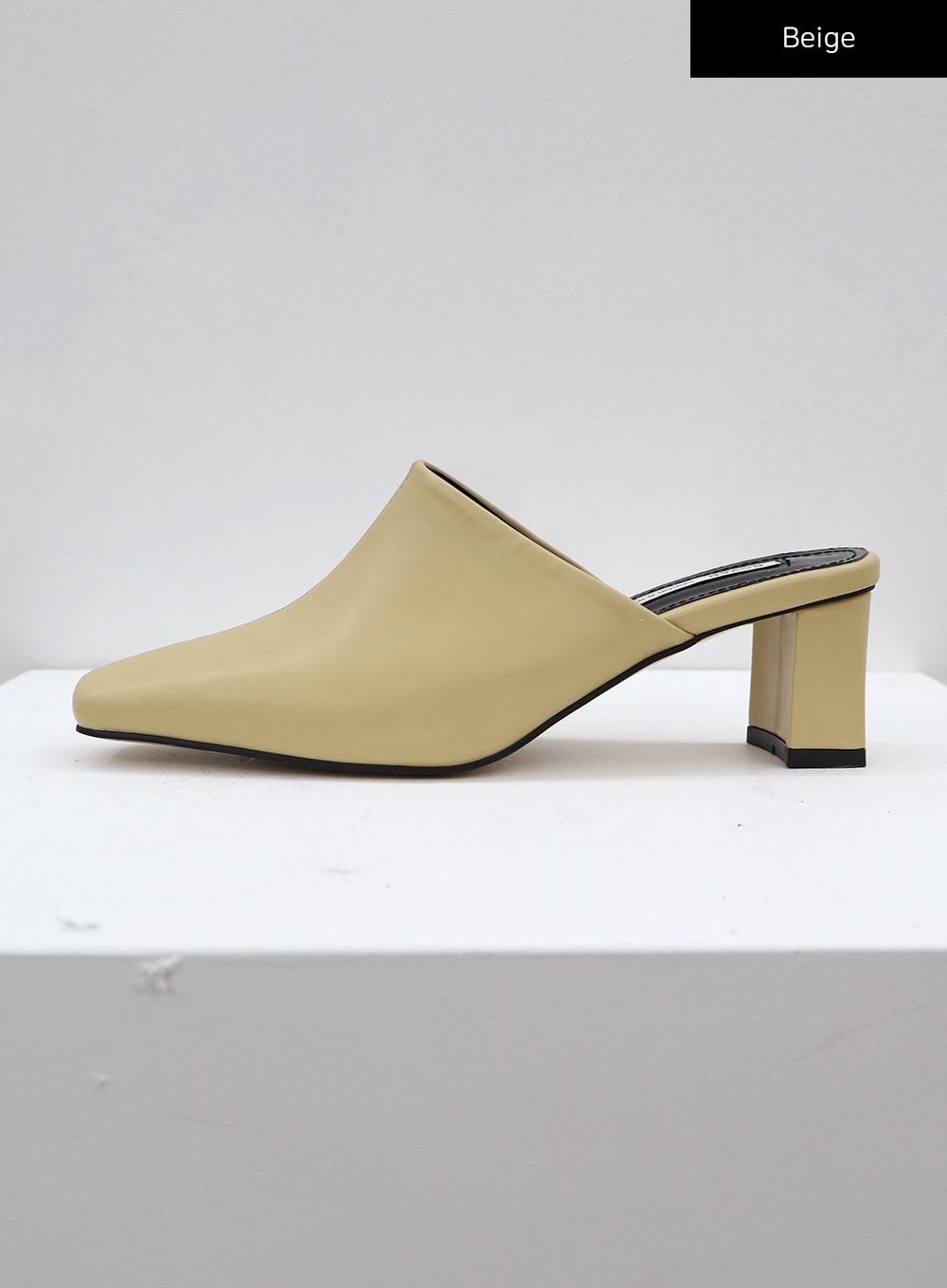Square Toe Heeled Mules CJ27
