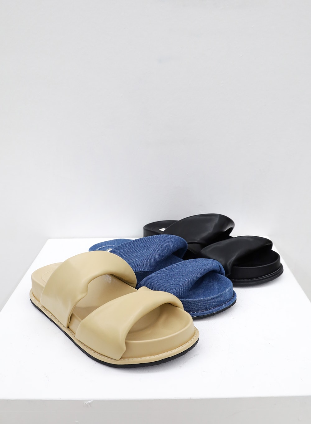 Fuzzy Slippers OU28