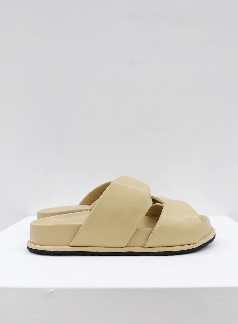Fuzzy Slippers OU28