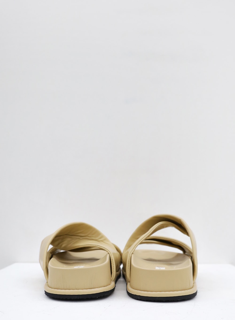 Fuzzy Slippers OU28