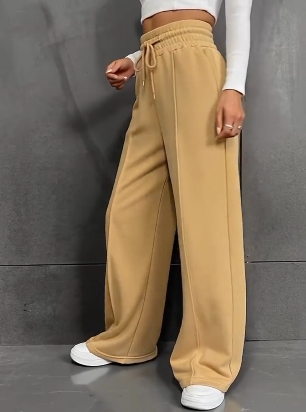 Trish | Loose Pants with Wide Legs
