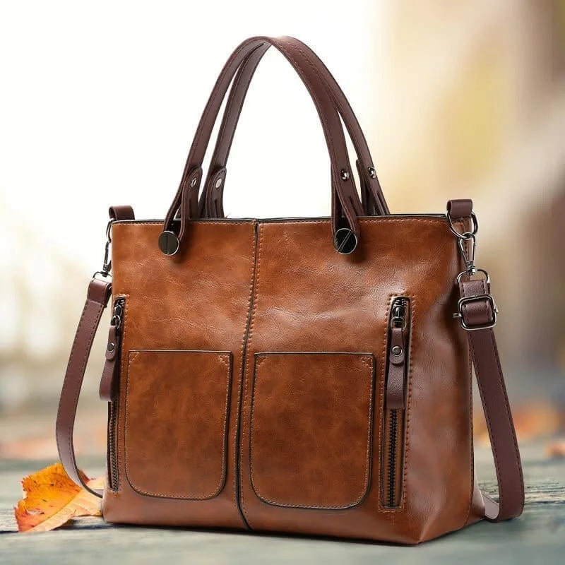Leather Shoulder Bag Britney – Elegant and Timeless