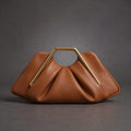 The Curve Clutch