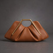 The Curve Clutch