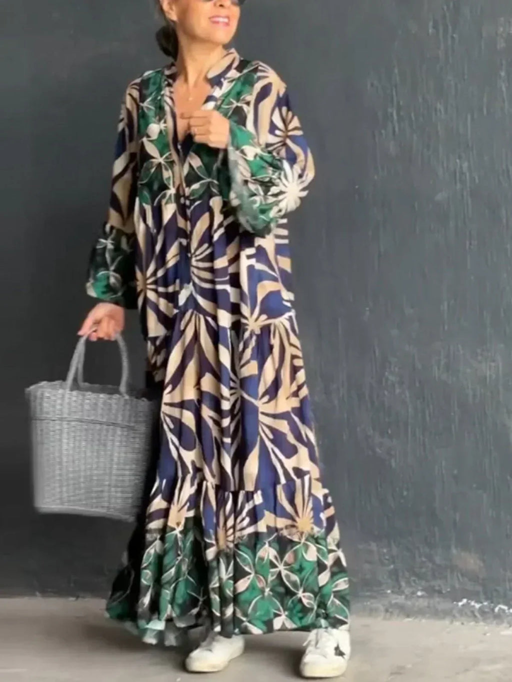 Flaire - Casual Dress with Floral Pattern